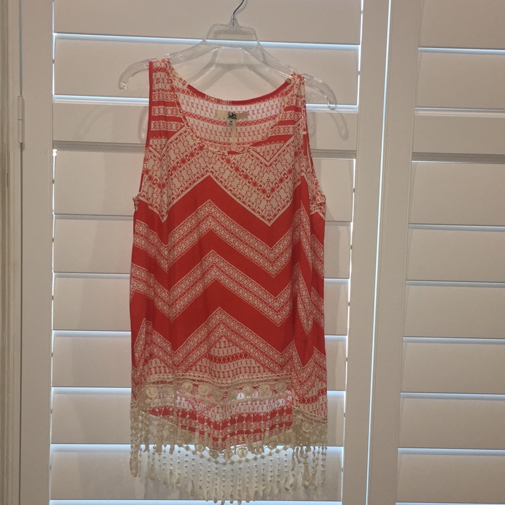 NWT ~ Super Cute top by Ya Los Angeles ~ Sz M